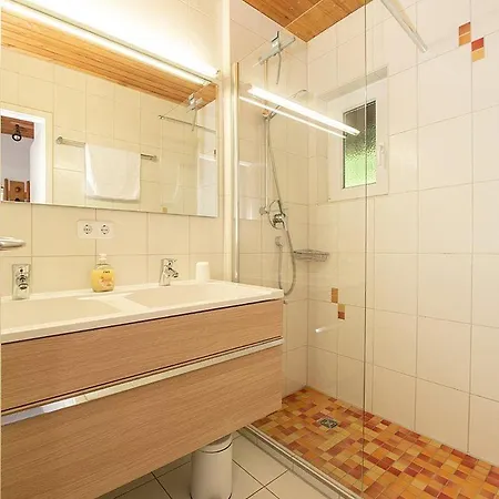 度假居 Ferienhaeuser Im Weissensee Im Allgaeu F2 *